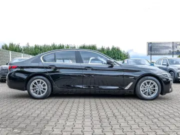 BMW 530e Limousine Navi ACC Parkassistent Plus Harma