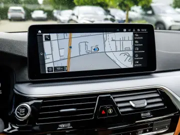 BMW 530e Limousine Navi ACC Parkassistent Plus Harma