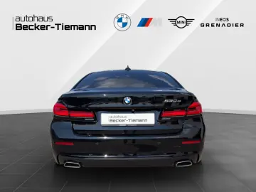 BMW 530e Lim. Leder HUD Laser 4xKlima DrivAss ParkAs