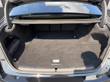 BMW 530e Lim. Leder HUD Laser 4xKlima DrivAss ParkAs