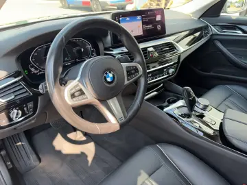 BMW 530e Lim. Leder HUD Laser 4xKlima DrivAss ParkAs