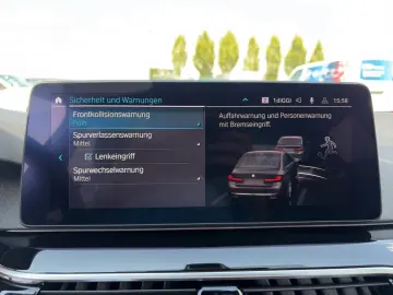 BMW 530e Lim. Leder HUD Laser 4xKlima DrivAss ParkAs