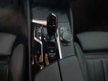 BMW 520d Aut. Luxury Line KAM NAVI LED
