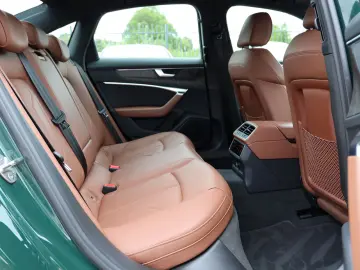 AUDI A6 Limousine 45 TFSI sport - MATRIX   KAMERA