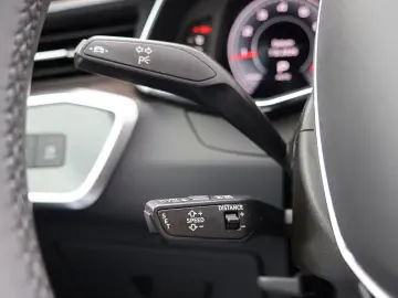 AUDI A6 Limousine 45 TFSI sport - MATRIX   KAMERA
