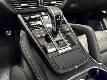 Porsche Cayenne Coupé Turbo S E-Hybrid