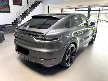 Porsche Cayenne Coupé Turbo S E-Hybrid