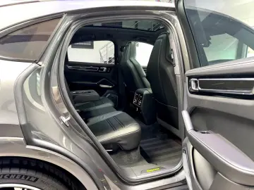 Porsche Cayenne Coupé Turbo S E-Hybrid