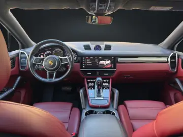 Porsche Cayenne Coupé E-Hybrid Platinum Edition