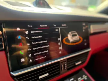 Porsche Cayenne Coupé E-Hybrid Platinum Edition