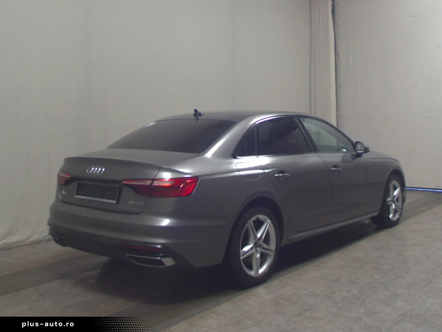 AUDI A4 40 TDI advanced Navi LED Virtual RFK