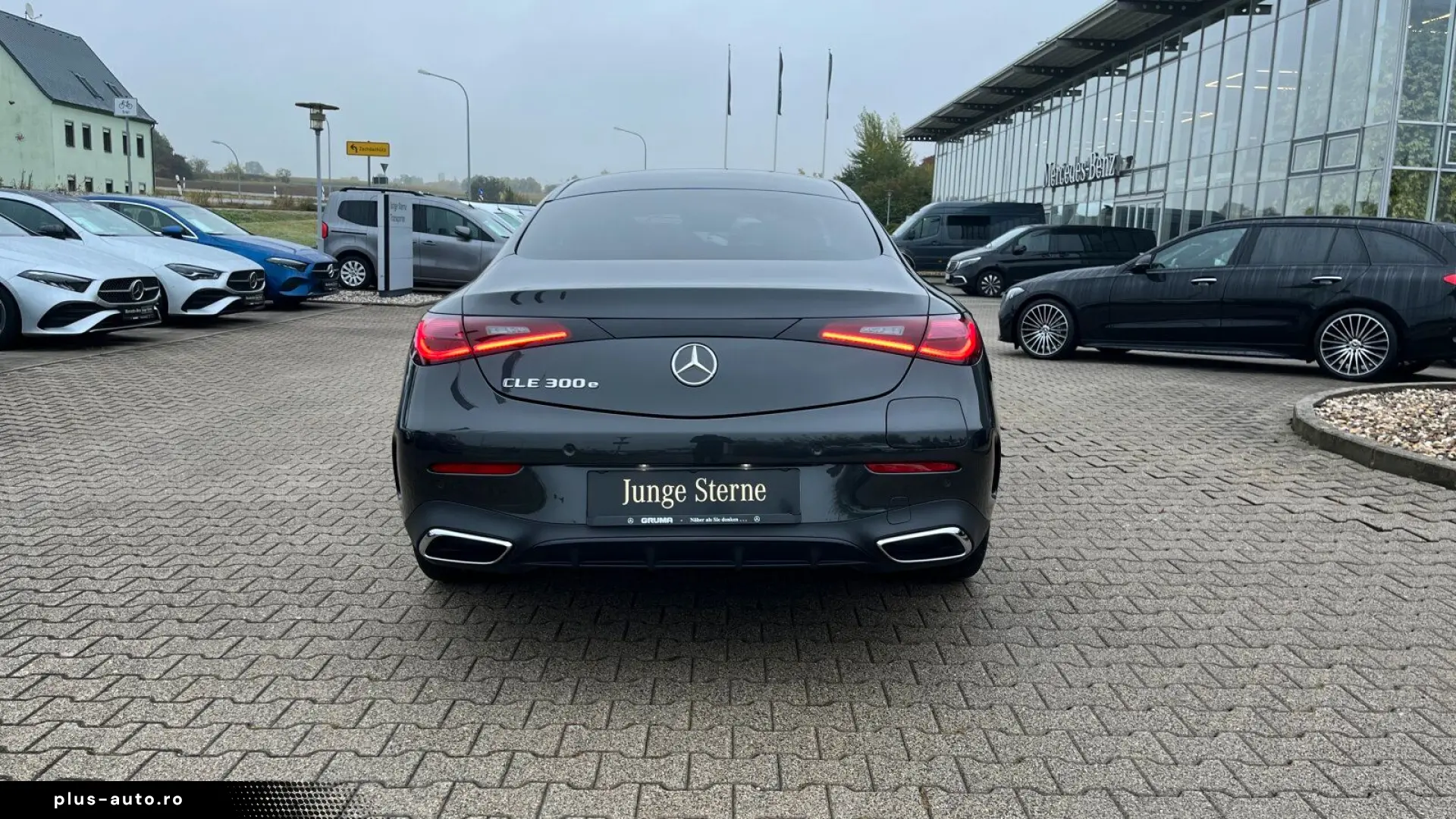 MERCEDES-BENZ CLE 300 e  AMG Night Pano KeyGo Distr