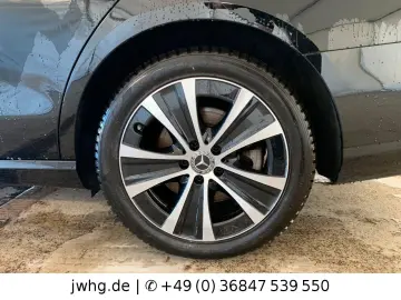 MERCEDES-BENZ E 300 E Lim. Avantgarde Virtual HP-LED