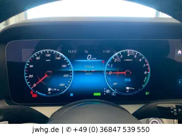 MERCEDES-BENZ E 300 E Lim. Avantgarde Virtual HP-LED