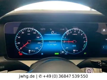 MERCEDES-BENZ E 300 E Lim. Avantgarde Virtual HP-LED