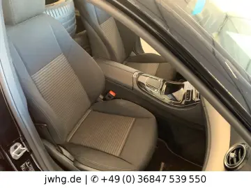 MERCEDES-BENZ E 300 E Lim. Avantgarde Virtual HP-LED