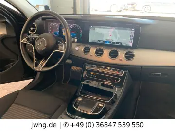 MERCEDES-BENZ E 300 E Lim. Avantgarde Virtual HP-LED