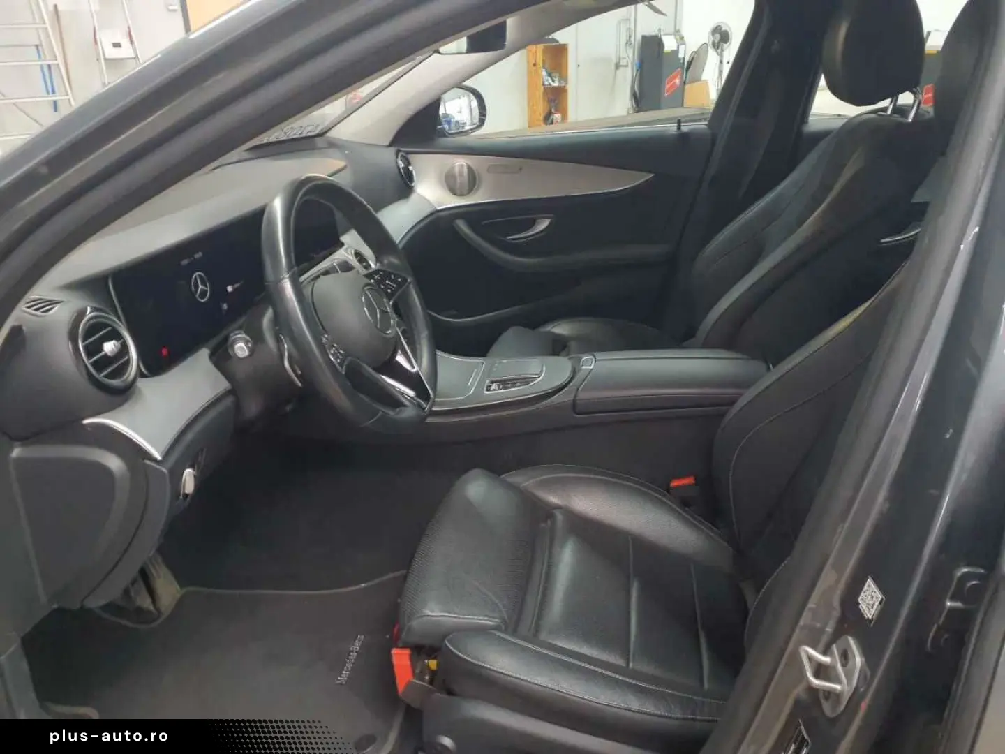 MERCEDES-BENZ E 300 de 4Matic 9G