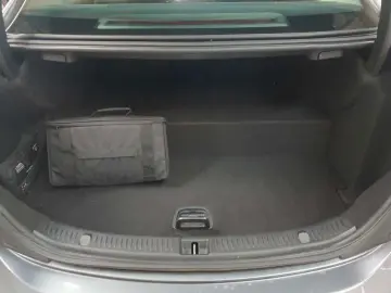 MERCEDES-BENZ E 300 de 4Matic 9G