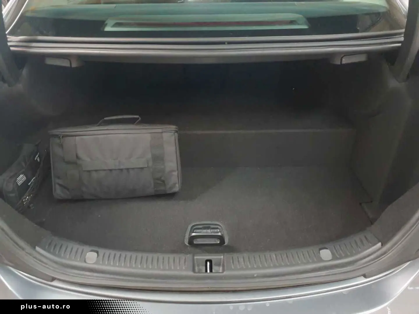 MERCEDES-BENZ E 300 de 4Matic 9G