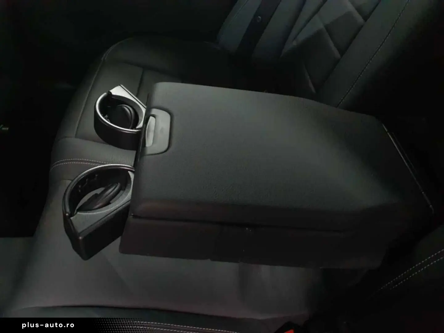 MERCEDES-BENZ E 300 de 4Matic 9G