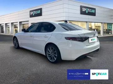 ALFA ROMEO Giulia Sprint Q4 ACC CarPlay KAM SHZ LED Keyless