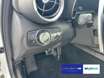 ALFA ROMEO Giulia Sprint Q4 ACC CarPlay KAM SHZ LED Keyless