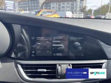 ALFA ROMEO Giulia Sprint Q4 ACC CarPlay KAM SHZ LED Keyless