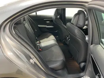 MERCEDES-BENZ C 200 d Avantgarde Key LED Lane Navi