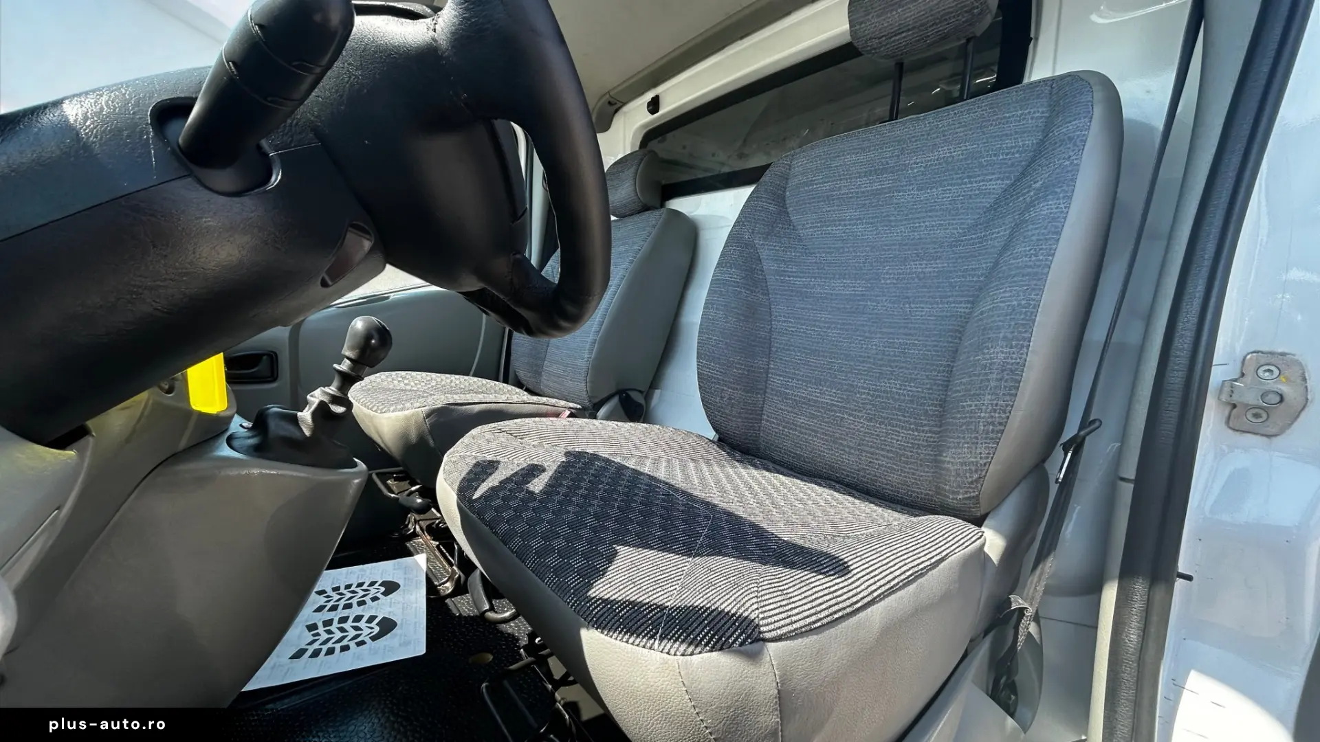 Renault Trafic Kasten L2H1 2 0 dCi