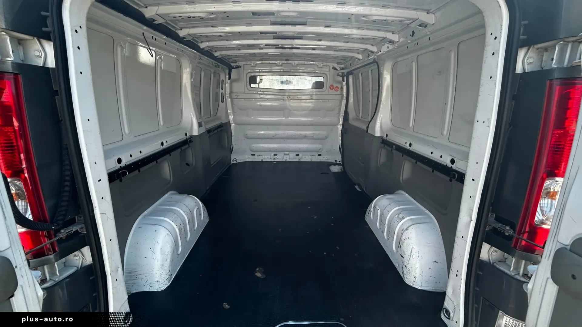 Renault Trafic Kasten L2H1 2 0 dCi