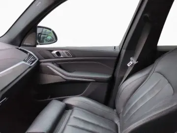 BMW X5 xD30d M SPORT Laser DAPr HUD Pano H K AHK 21