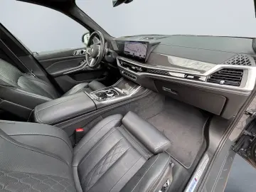 BMW X7 M60 i xDr M Sport Pro  B&W PanoSky StHz Softc