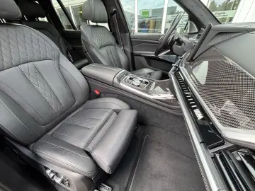 BMW X7 M60 i xDr M Sport Pro  B&W PanoSky StHz Softc