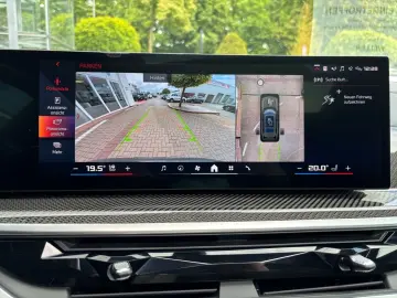 BMW X7 M60 i xDr M Sport Pro  B&W PanoSky StHz Softc