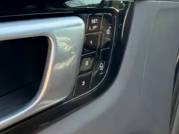 Porsche Cayenne S   Matrix LED   PANO    21    AHK