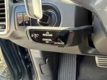 Porsche Cayenne S   Matrix LED   PANO    21    AHK