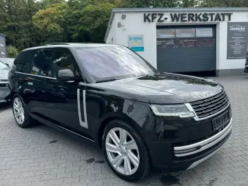 LAND ROVER Range Rover 4.4 P530 Long Autobio. Pano Head Up
