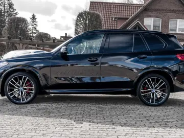 BMW X5 xDrive40i M-Paket Laser Navi