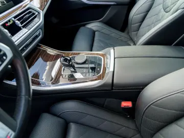 BMW X5 xDrive40i M-Paket Laser Navi