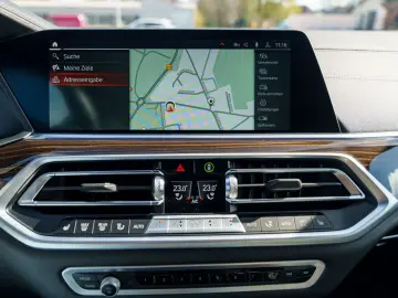 BMW X5 xDrive40i M-Paket Laser Navi