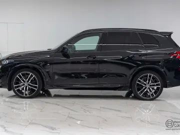 BMW X5 xDrive50e hybrid M-Performance bodykit!