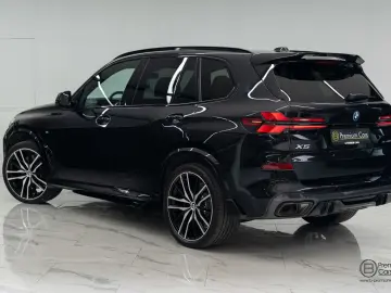 BMW X5 xDrive50e hybrid M-Performance bodykit!