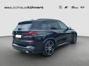 BMW X5 xDrive30d    M-Sport