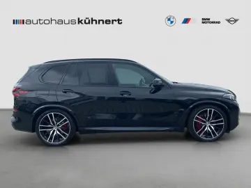 BMW X5 xDrive30d    M-Sport