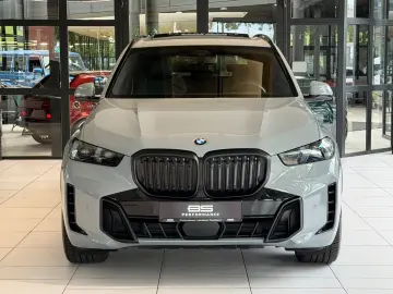 BMW X5 30d xD  M-PAKET INDIVIDUAL HUD PANO 7-SITZE