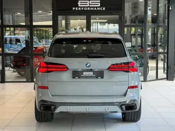 BMW X5 30d xD  M-PAKET INDIVIDUAL HUD PANO 7-SITZE