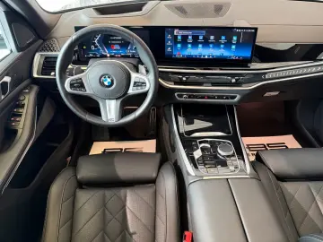 BMW X5 30d xD  M-PAKET INDIVIDUAL HUD PANO 7-SITZE