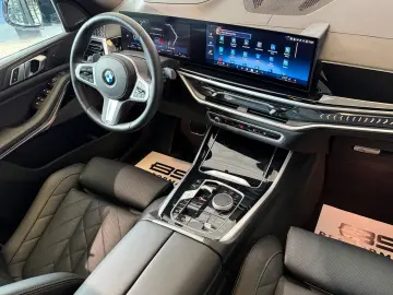 BMW X5 30d xD  M-PAKET INDIVIDUAL HUD PANO 7-SITZE
