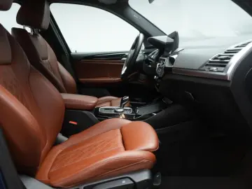 BMW X3 30e xDrive  Kamera HUD H&K